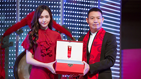 中国美正当红，galaxy银河官网A股上市，引领新时代